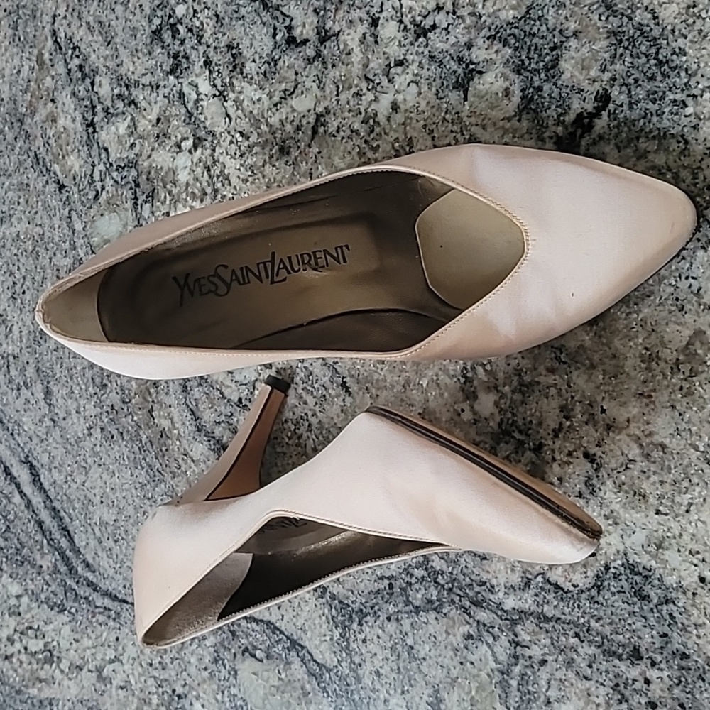 Yves Saint Laurent Cream Heels